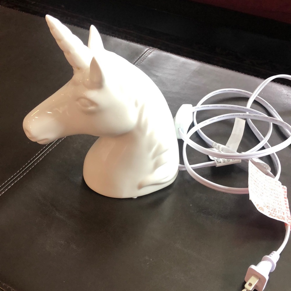 Magical unicorn lamp - Picture 4 of 5